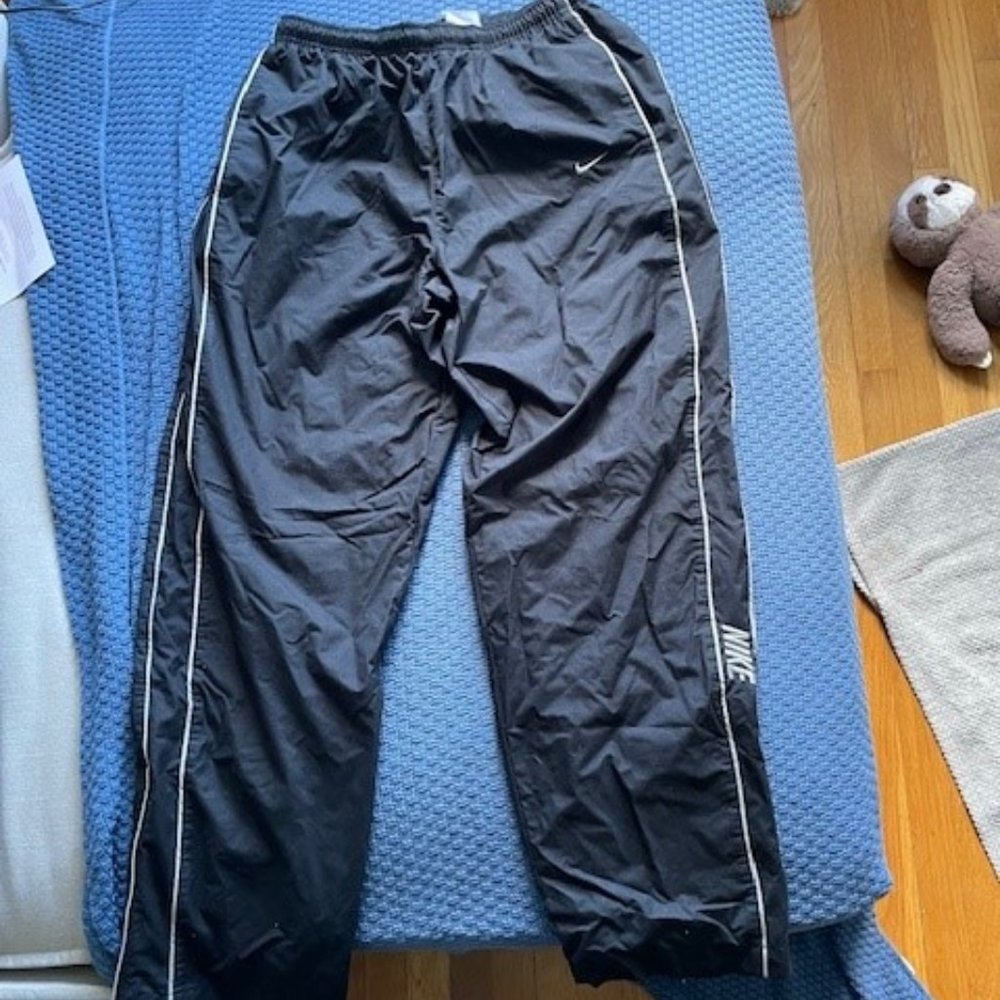 Vintage Nike Pants Men's Medium Black Swoosh Lined Nylon Tracksuit Basketball